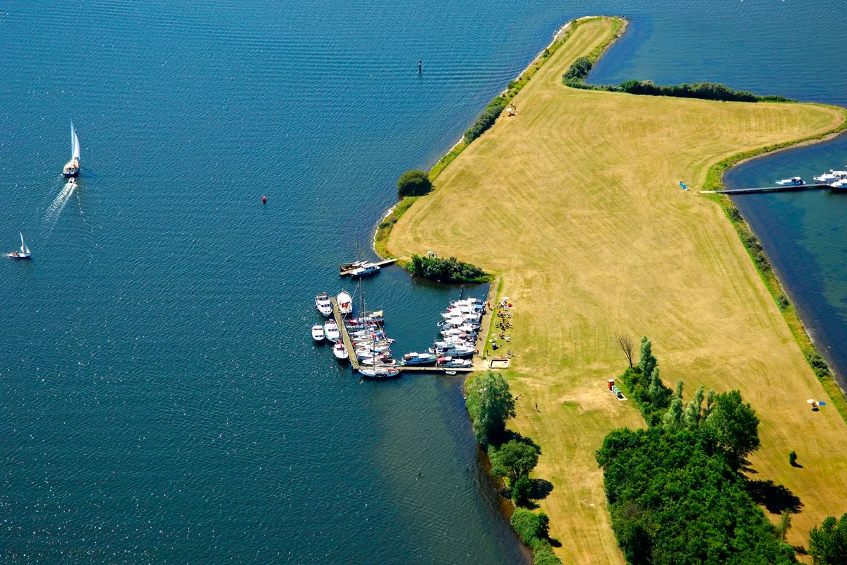 Mosselplaat Marina in Kamperland, Netherlands