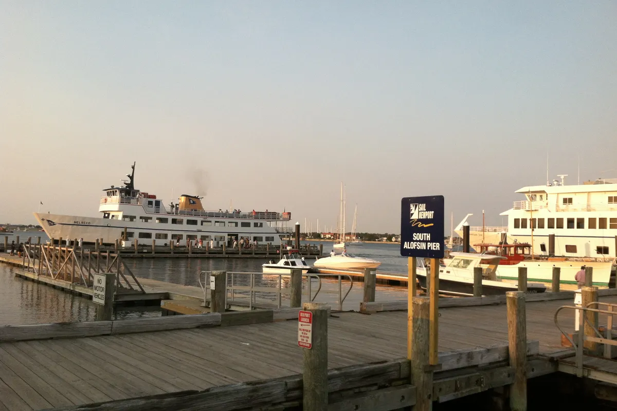 Alofsin Pier, marina in Newport, United States — photo 5