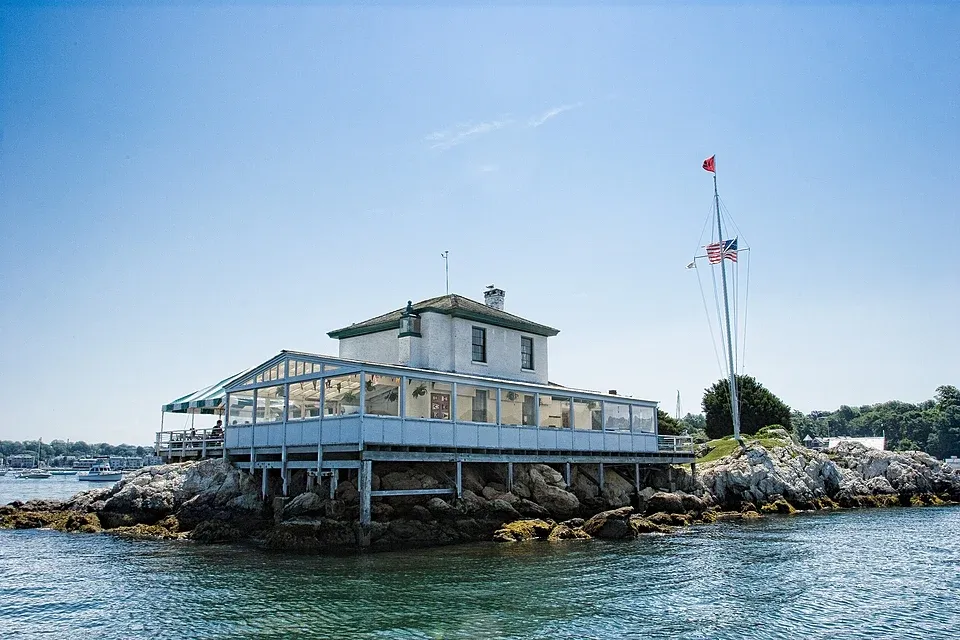 Alofsin Pier, marina in Newport, United States