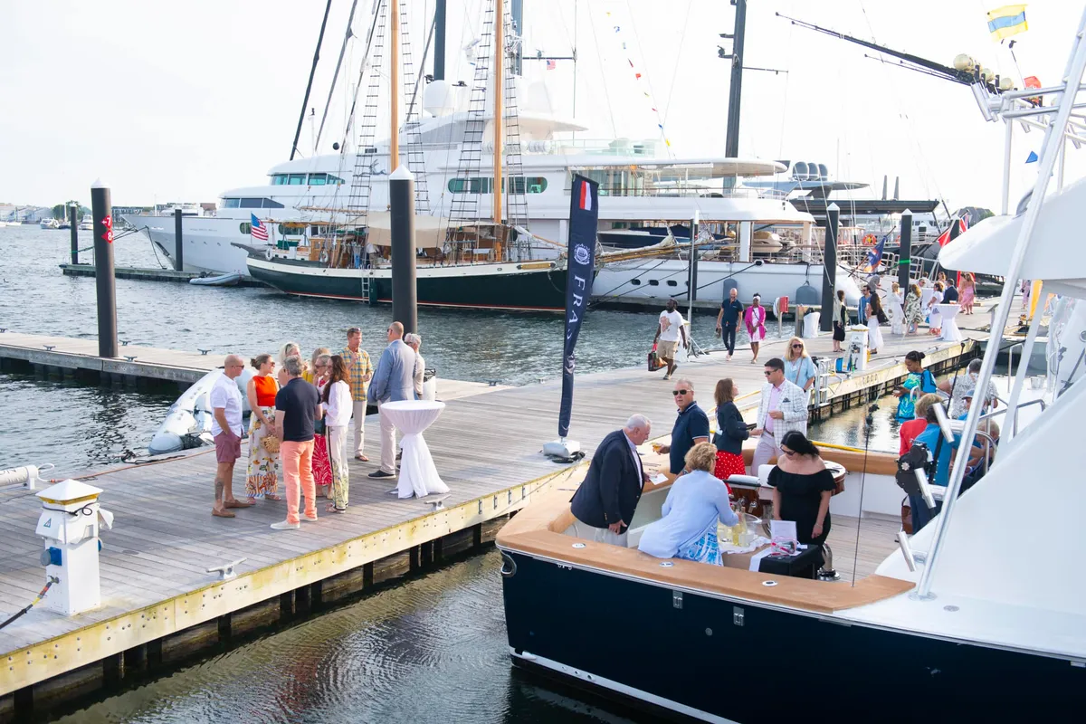 Alofsin Pier, marina in Newport, United States — photo 9