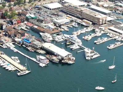 Bowen's Wharf Marina in Newport, United States — photo 5