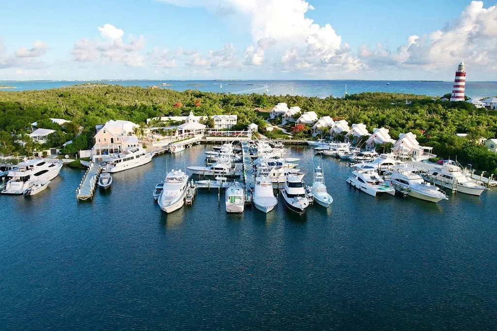Hope Town Harbour, marina in Hope Town, Bahamas — photo 3