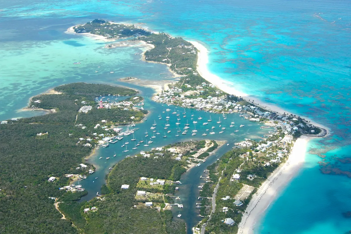Hope Town Harbour, marina in Hope Town, Bahamas — photo 8