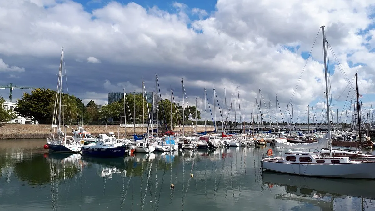 Port de la Pointe, marina in Port-Louis, France — photo 4
