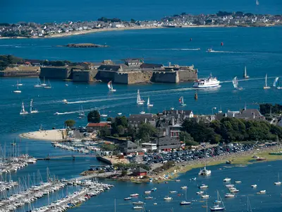 Port de la Pointe, marina in Port-Louis, France — photo 5