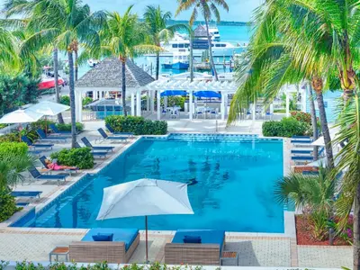 Valentines Resort & Marina in Harbour Island, Bahamas — photo 4