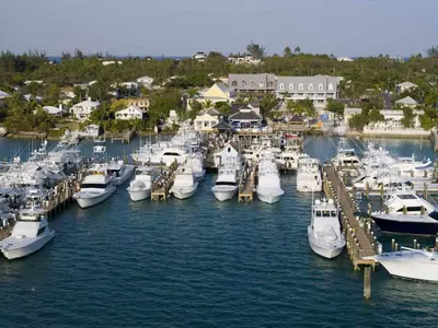 Valentines Resort & Marina in Harbour Island, Bahamas — photo 2