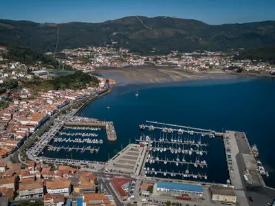 Porto de Muros, marina in Muros, Spain — photo 4