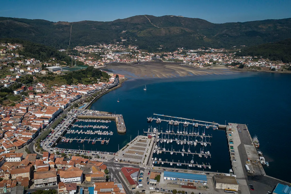 Porto de Muros, marina in Muros, Spain — photo 4