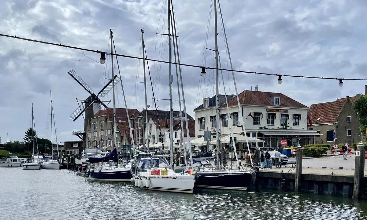 Jachthaven De Batterij, marina in Willemstad, Netherlands — photo 5