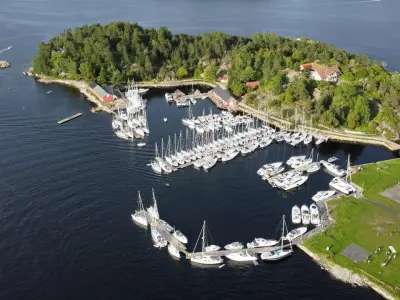 Oscarsborg gjestehavn, marina in Drøbak, Norway — photo 2
