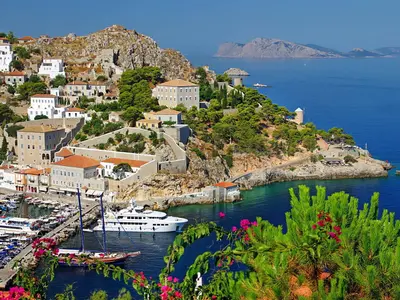Wreck Cove, anchorage in Greece — photo 2