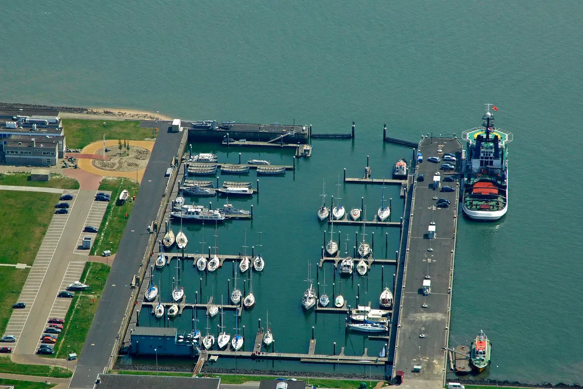 KMJC Den Helder Marina in Den Helder, Netherlands — photo 2