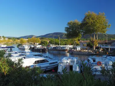 Port de Trèbes, marina in Trèbes, France — photo 2