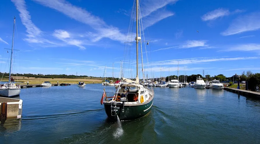 Island Harbour Marina in Whippingham, United Kingdom — photo 9