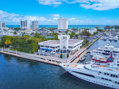 Bahia Mar Resort and Yachting Center, marina in Fort Lauderdale, United States — photo 4