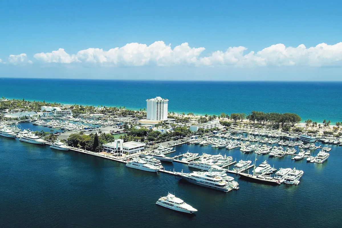 Bahia Mar Resort and Yachting Center, marina in Fort Lauderdale, United States — photo 3