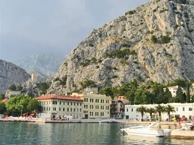 Luka Omiš, marina in Grad Omiš, Croatia — photo 3
