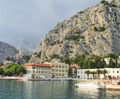 Luka Omiš, marina in Grad Omiš, Croatia — photo 3