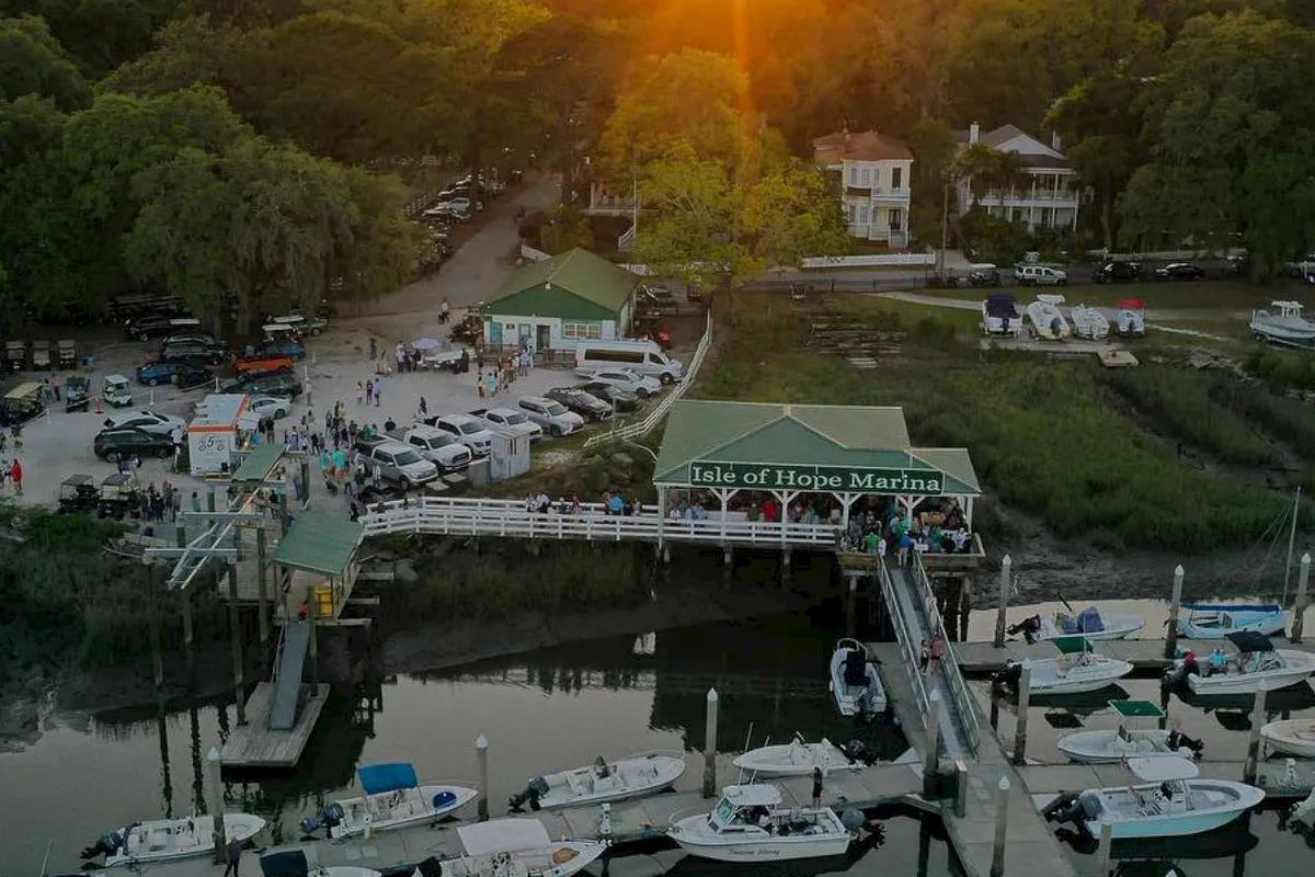 Isle of Hope Marina in Isle of Hope, United States — photo 3