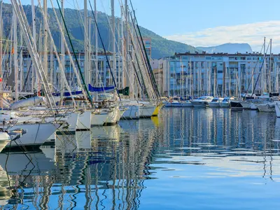 Ancien Port, marina in Le Lavandou, France — photo 4