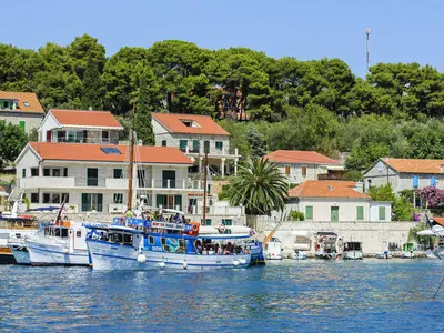 Maslinica Harbour