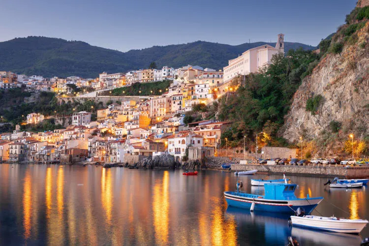 Porto di Scilla, marina in Scilla, Italy — photo 3