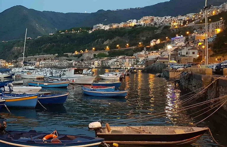 Porto di Scilla, marina in Scilla, Italy — photo 4