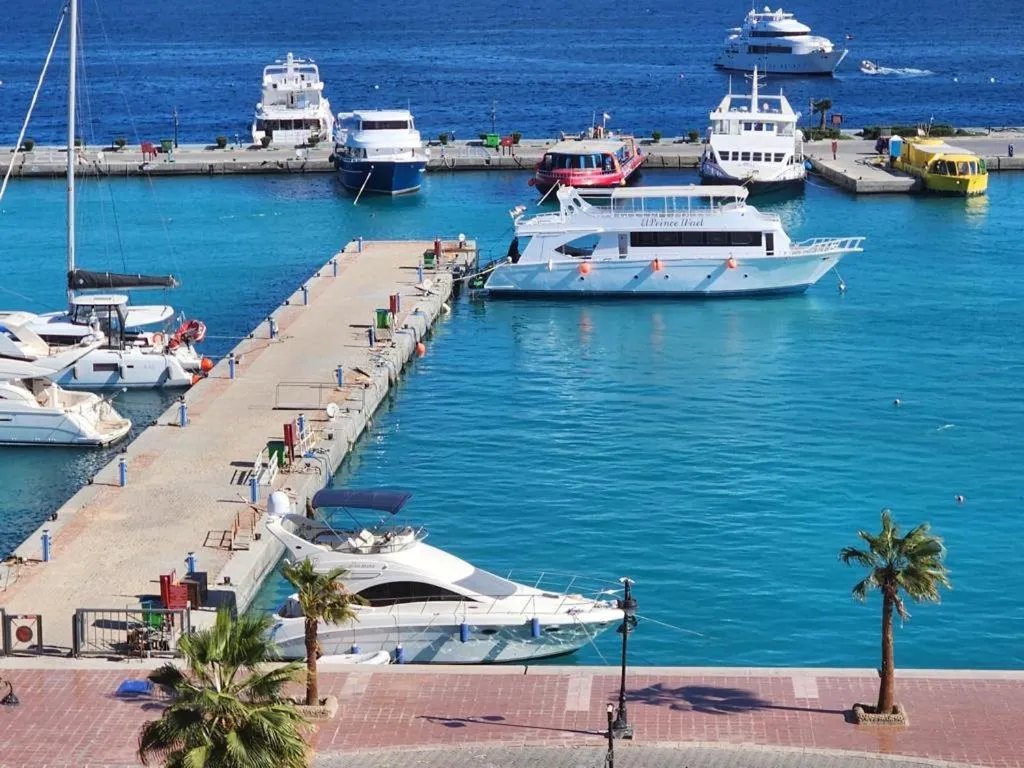 Hurghada Marina in Hurghada, Egypt — photo 3