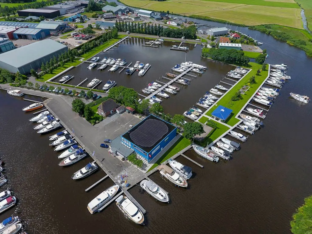 Hellingshaven, marina in Grou, Netherlands — photo 2