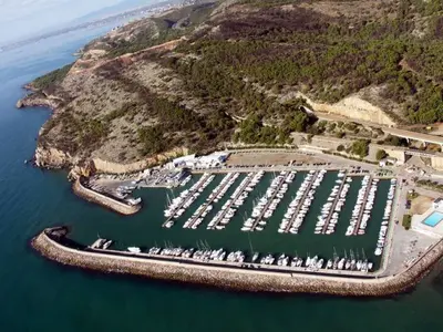 Port d'Orpesa, marina in Orpesa, Spain — photo 2