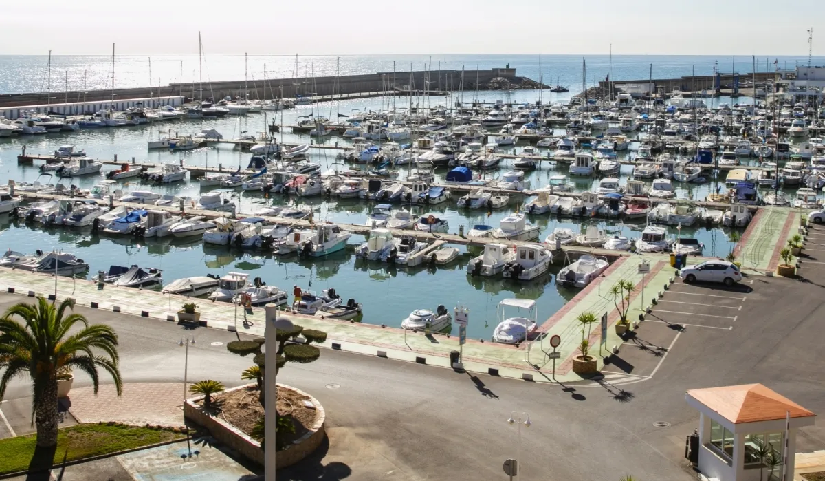Port d'Orpesa, marina in Orpesa, Spain — photo 4