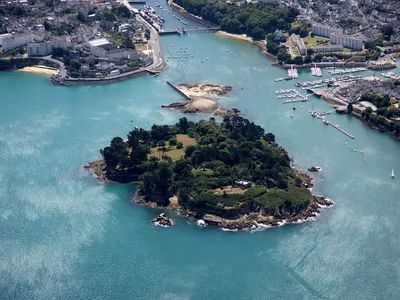 Port de Tréboul, marina in Douarnenez, France — photo 4