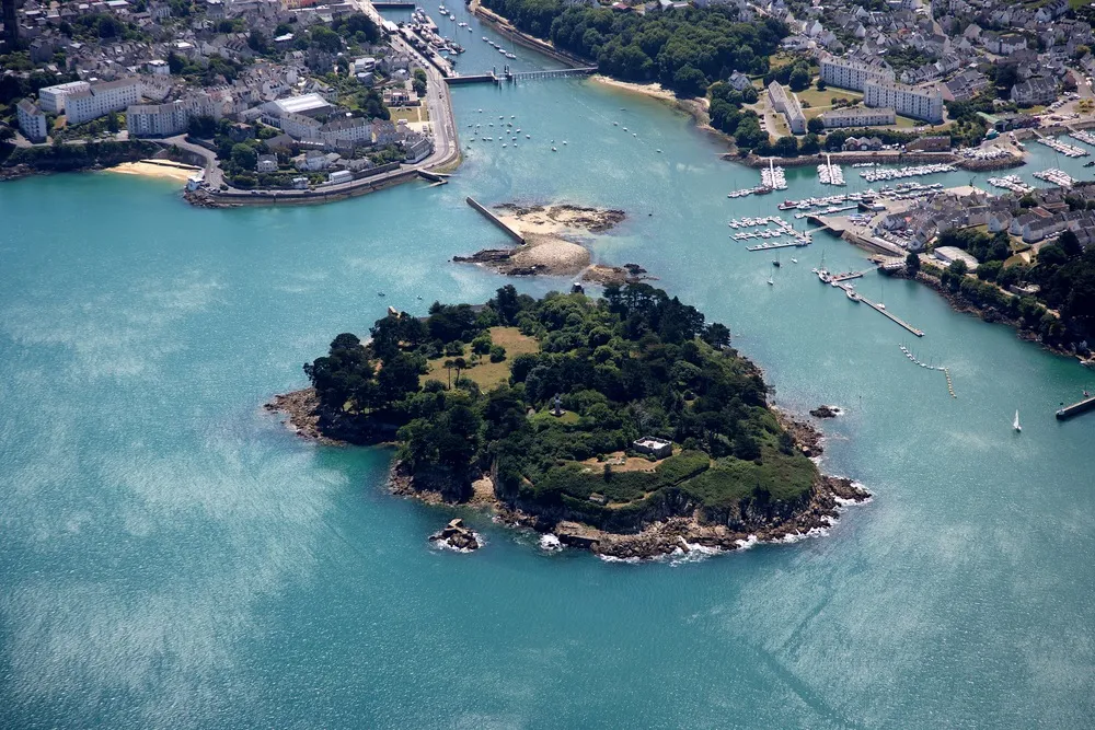 Port de Tréboul, marina in Douarnenez, France — photo 4