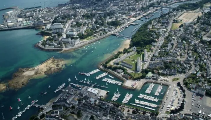 Port de Tréboul, marina in Douarnenez, France — photo 5