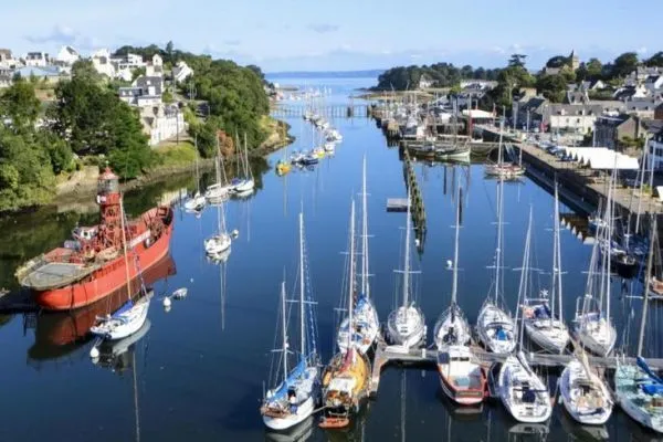 Port de Tréboul, marina in Douarnenez, France — photo 7