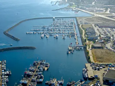 Discovery Harbour Marina in Campbell River, Canada — photo 5