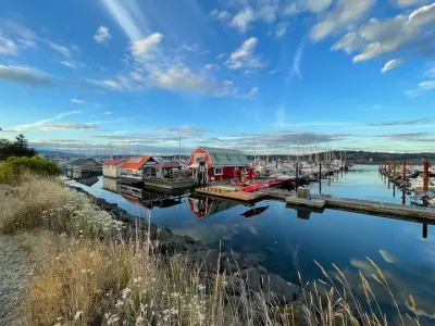 Discovery Harbour Marina in Campbell River, Canada — photo 4