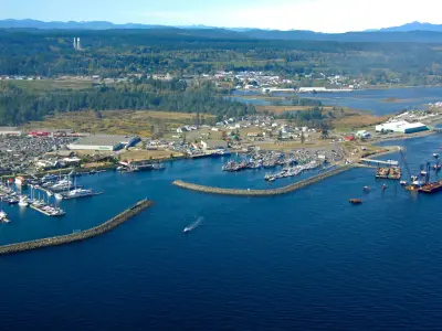 Discovery Harbour Marina in Campbell River, Canada — photo 2
