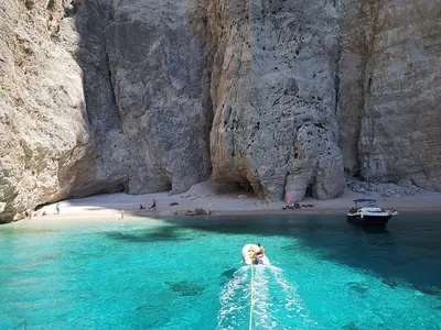 Schiza bay