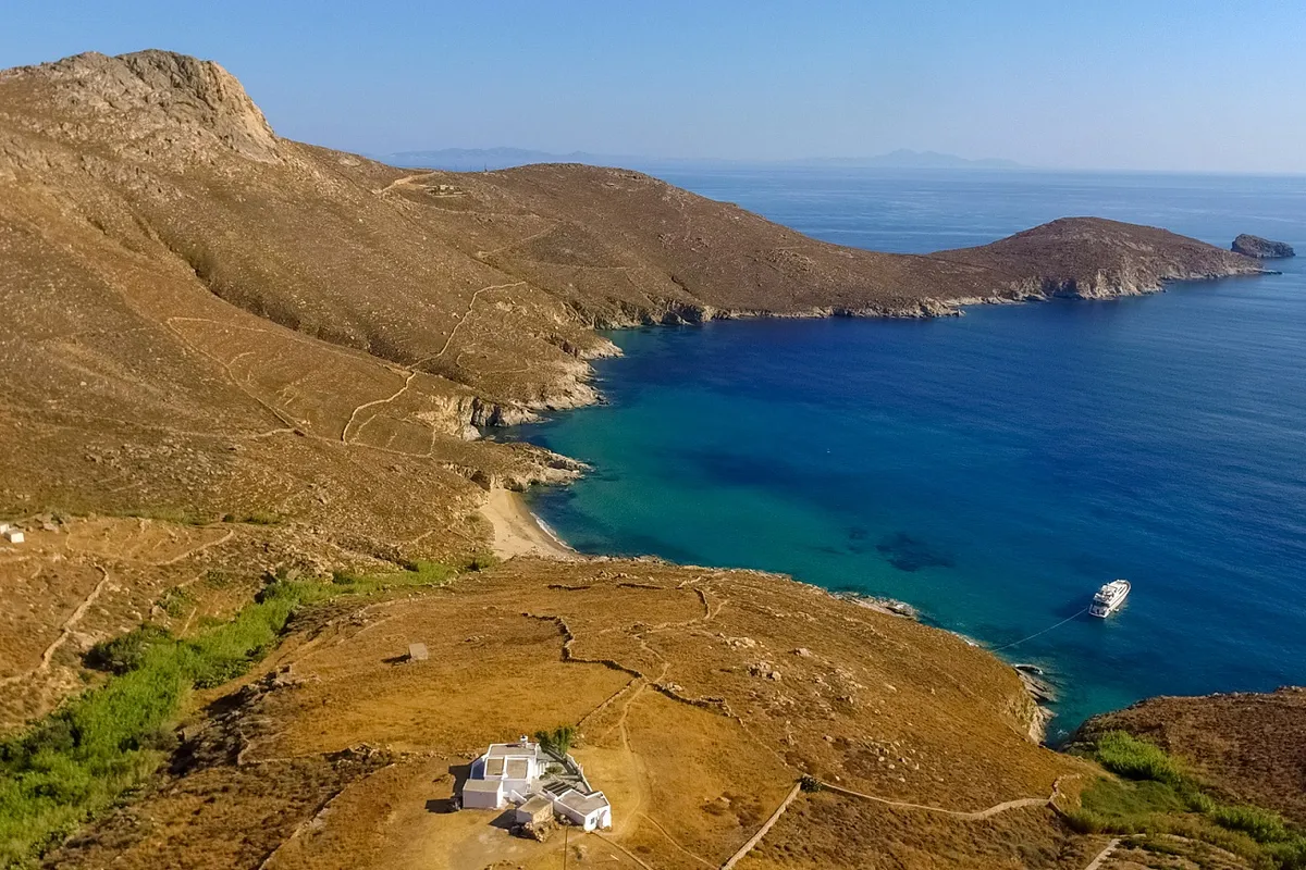 Kalo Ampeli Bay in Livadi, Greece