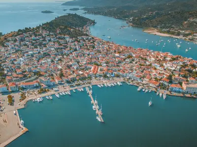 Órmos Méga Neório, anchorage in Poros, Greece — photo 4