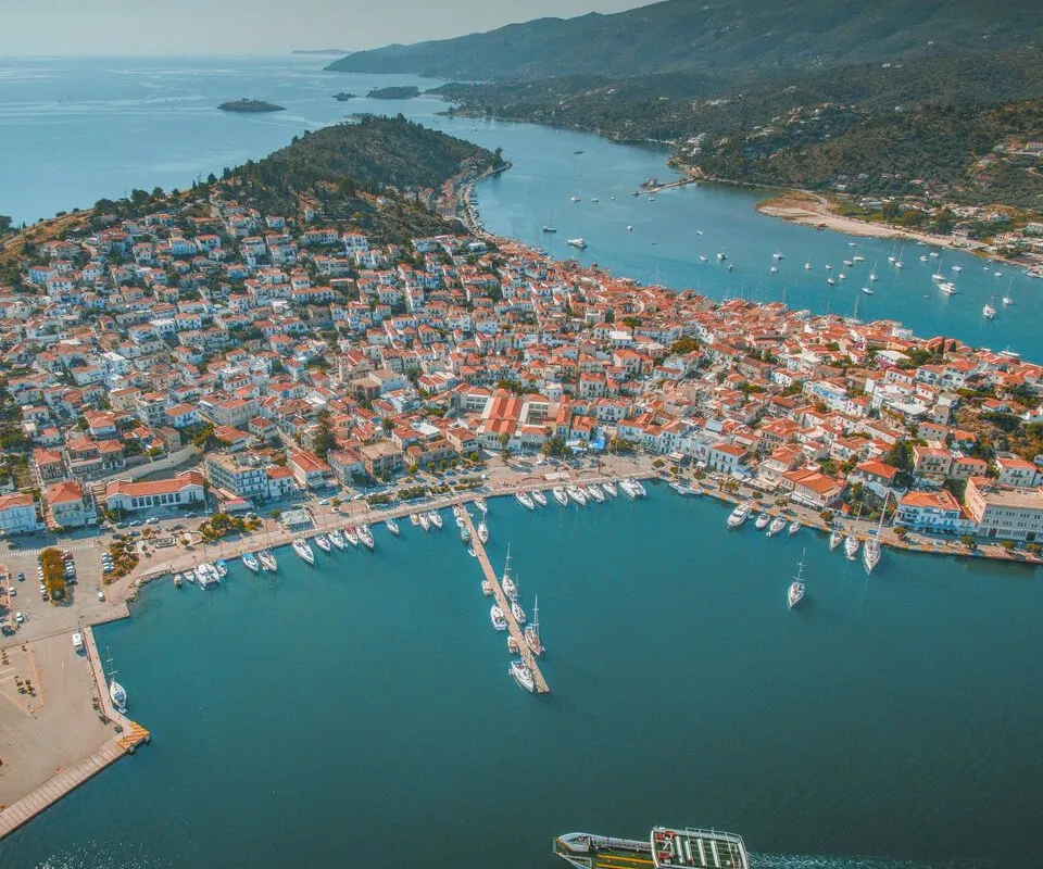 Órmos Méga Neório, anchorage in Poros, Greece — photo 4