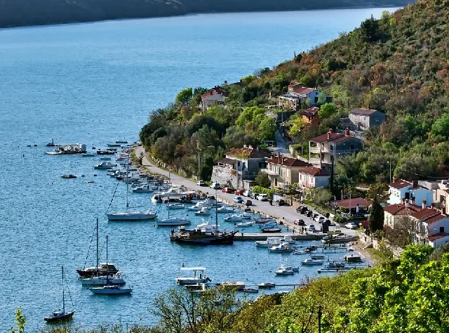 Trget (near Pula) Marina in Trget, Croatia — photo 2