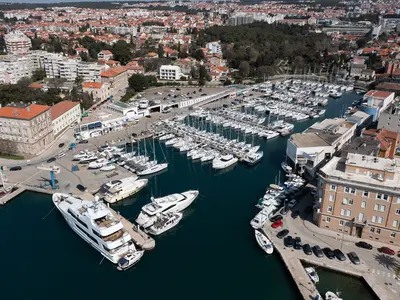 Zadar Port, marina in Zadar, Croatia — photo 4