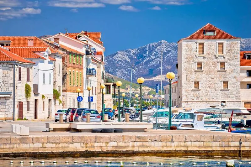 Luka Kaštel Stari, marina in Grad Kaštela, Croatia