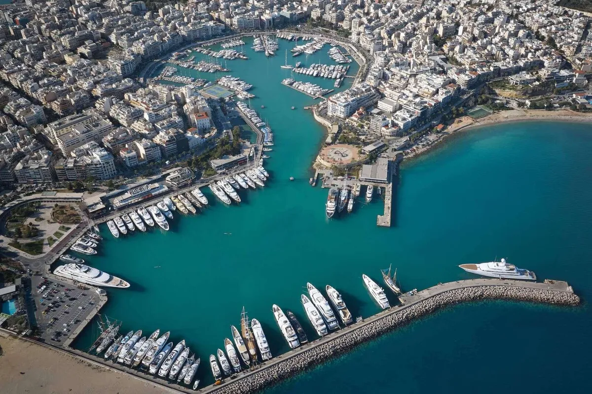 Athens, Zea Marina in Piraeus, Greece — photo 3