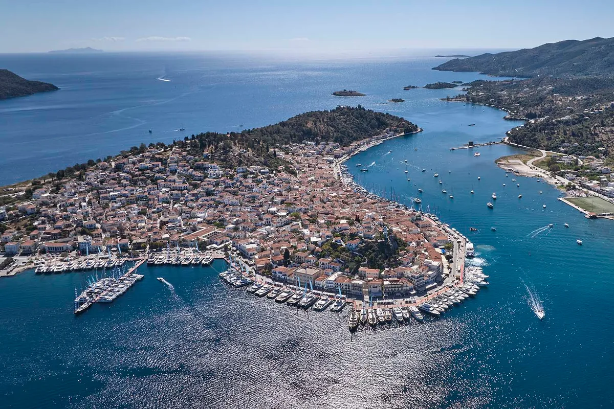 Poros Marina in Poros, Greece — photo 2