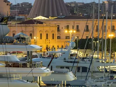 Porto Piccolo, Siracusa, marina in Syracuse, Italy — photo 2