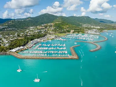 Coral Sea Marina Resort in Airlie Beach, Australia — photo 2